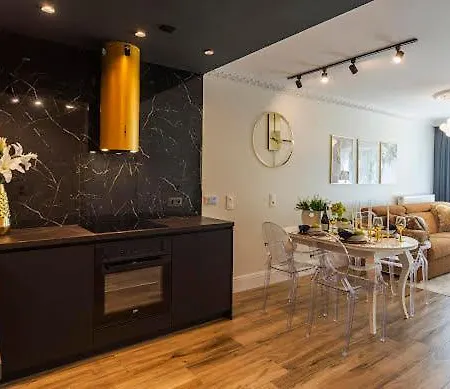 Trevilles - Golden Eye شكلارسكا بوريبا