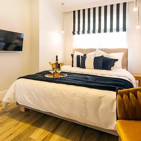 Trevilles - Golden Eye Apartamento